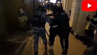 Акция протеста «НЕТ ВОЙНЕ!»  Массовые задержания  Митинг в Москве