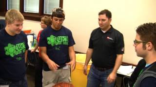 Bechtel Volunteers Support STEM Students