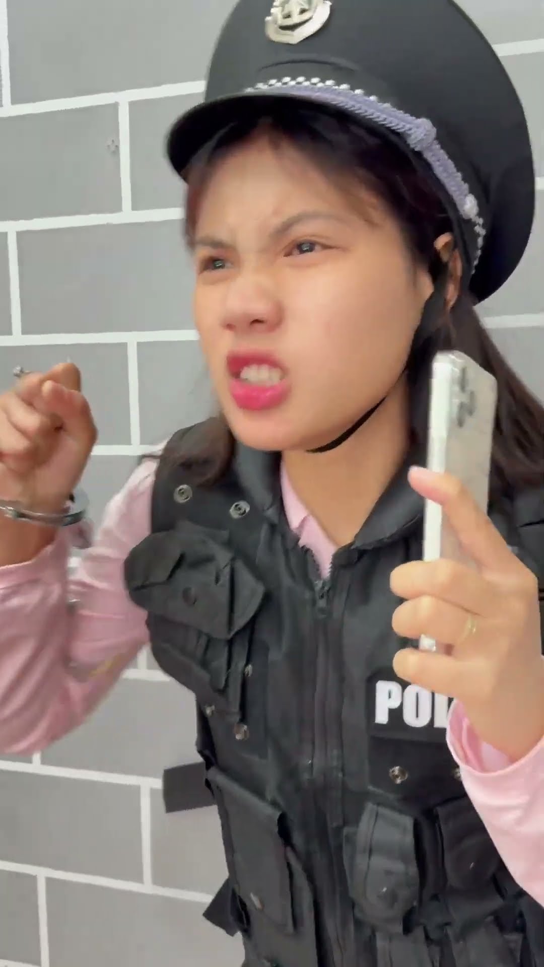 Su Hao: smart prisoner and police #shorts