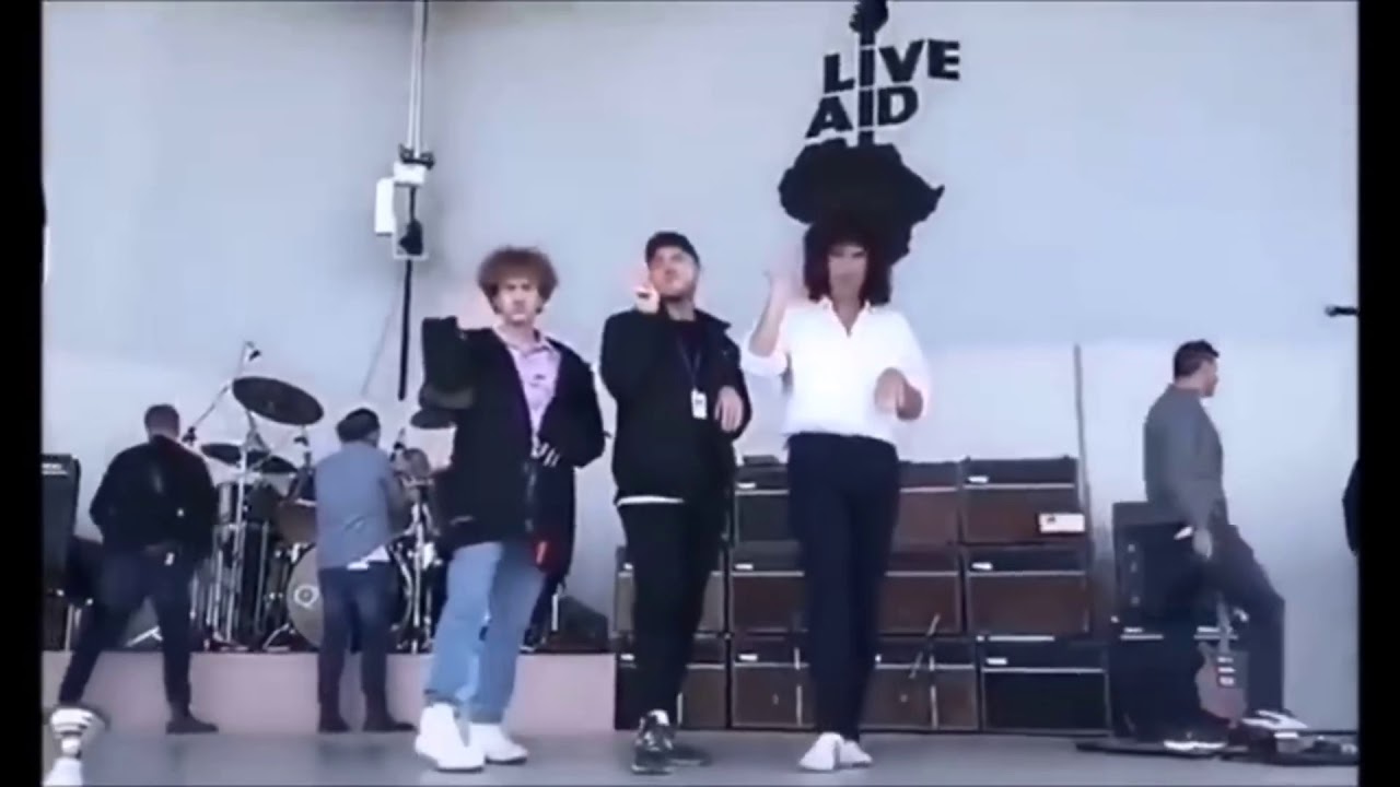 Bo Rhap Cast Dancing - YouTube
