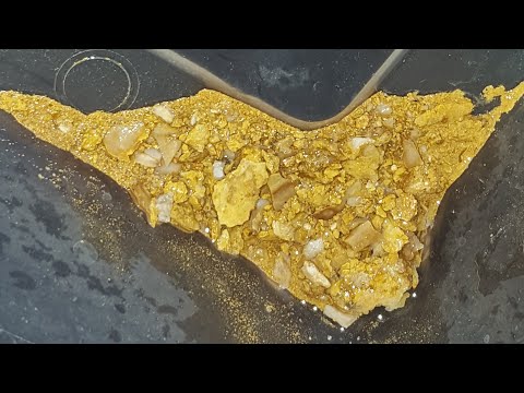 استخراج الذهب الخام من حجر كوارتز