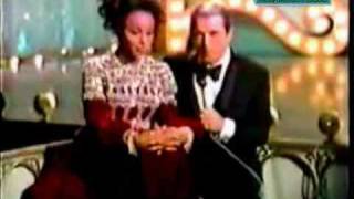 Perry Como hosts Hollywood Palace Christmas 1969 (3 of 6)