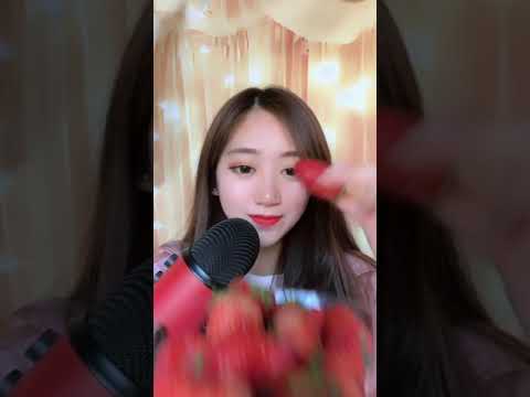 딸기 먹는 리얼 사운드 플러스 ~ 버니의 ASMR 먹방/ Bunny's ASMR Mukbang