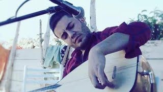 Talat Taşkesen - Yanimda Bi̇r Gardaşim Yok