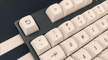 Filco Majestouch with Naevies and Extended 2048 MT3 Keycaps