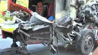 1 Dead, 3 Critically Injured In Bus Crash