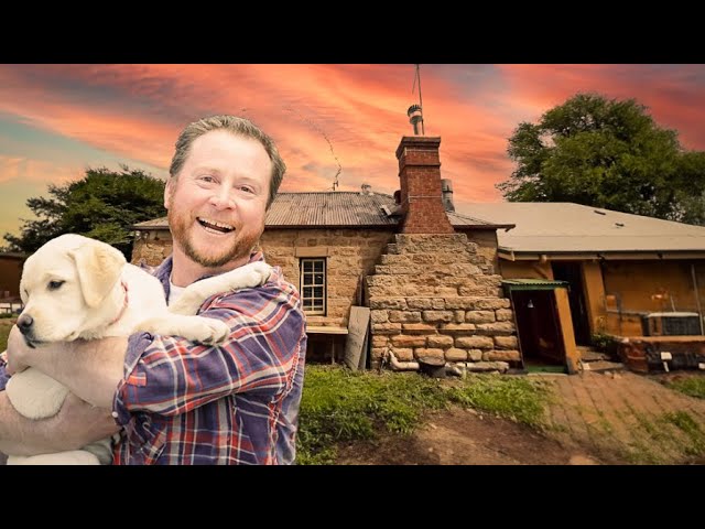 Tiny Aussie Town's 150-Year-Old Pub - O'Connell Hotel Exposed class=