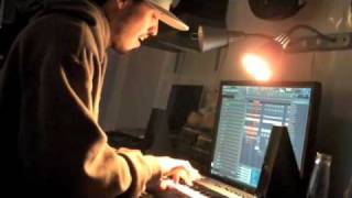 TurmOil Anointed-S & M.Eye Productions Beat Session Part 1
Me & M.Eye in the studio innovating a beat from scratch. Real music...No gimmicks. Enjoy. Look out for that TurmOil project coming soon......
ANOINTED-S TWITTER:
http://www.Twitter.com/AnointedS
M.EYE TWITTER: http://www.twitter.com/_meye TurmOil Anointed-S & M.Eye Productions Beat Session Part 1