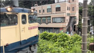真鶴でEF65-2092牽引の大遅延3071レを追い抜くシーン(2024.6.30.7:49)
