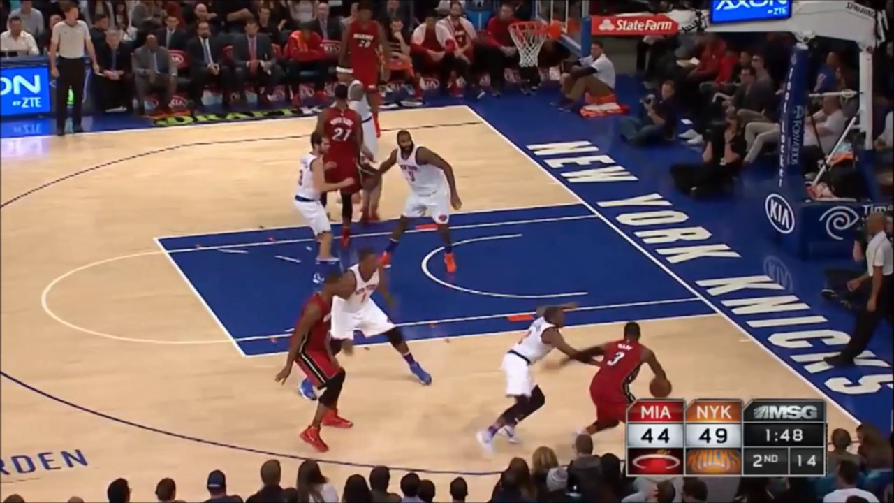 Dwyane Wade Signature Move - Between the Legs Stepback Crossover Pull-Up Jumper