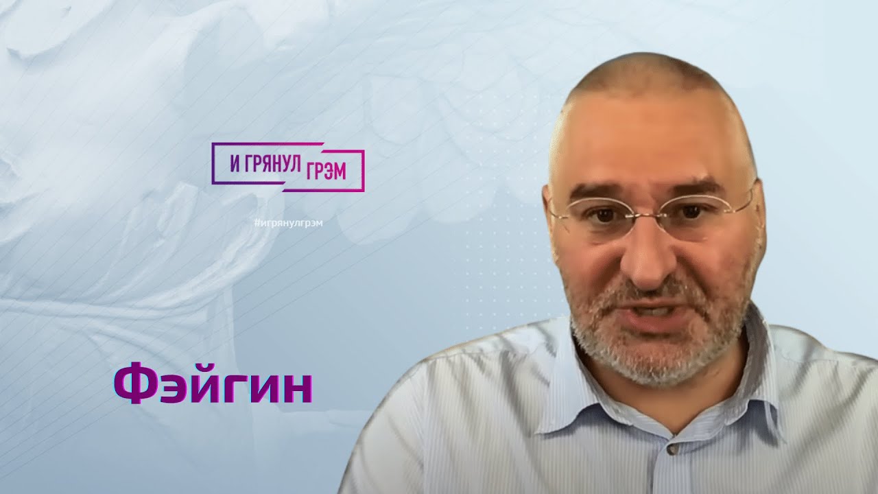 Ебет жестко в машине