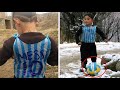 Tento Chlapec Hrál Fotbal V Pruhované Igelitce, A Potom Se Stal   Zázrak...