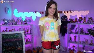 Staryuuki Me Pruebo Ropita Nueva