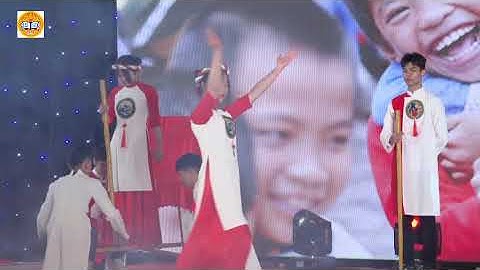 Đất nước lời ru - Hát, múa (11A)