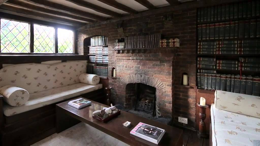 Tudor Influenced Estate in Surrey, England