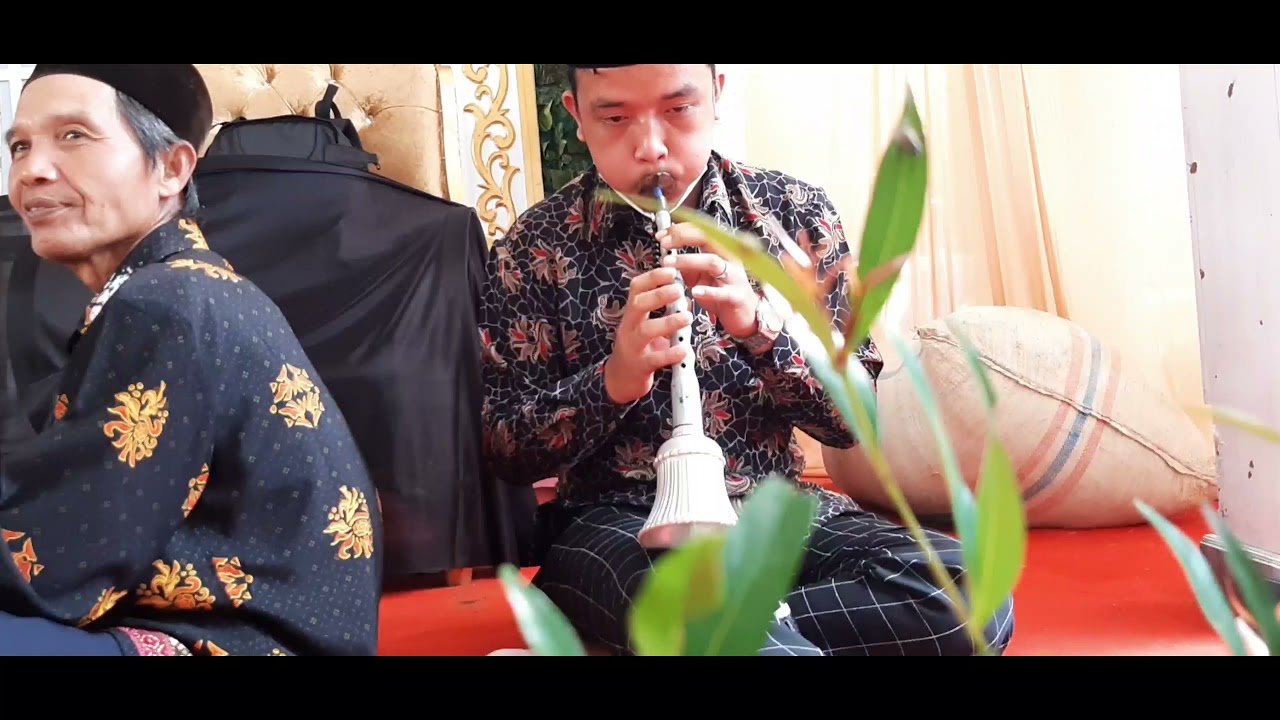 SERUNAI MECAK ( KOTA LEKAT )