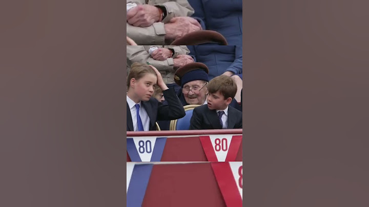 Prince Louis imitates Prince George doing his hair #princelouis #princegeorge #princewilliam
