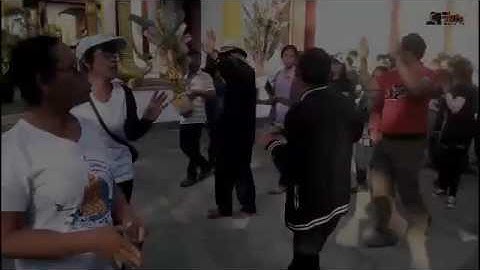 แห่กัญหลอณ @ บ้านหนองไหลใหญ่