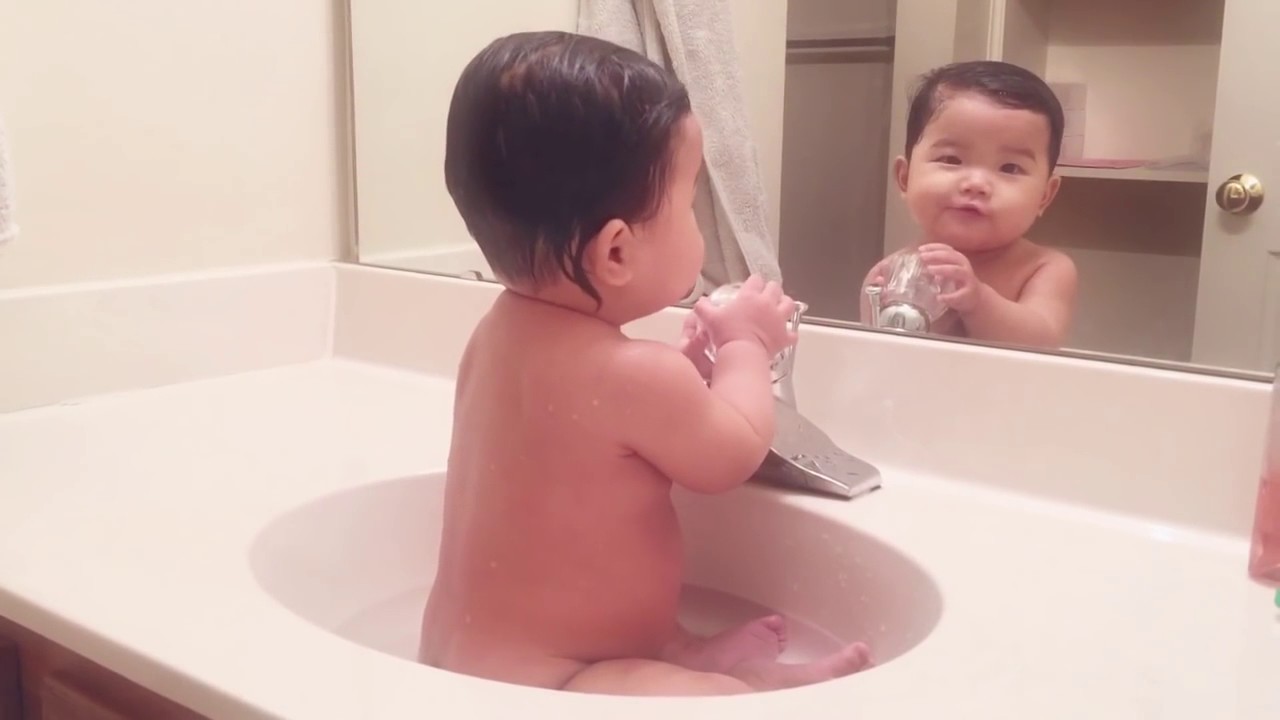 Baby Scared Of Own Fart During Bath Time Youtube