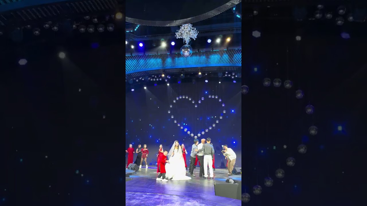 Ngày em đến- CLBDV Bình Sơn đi dự đám cưới ở TP Hải Phòng