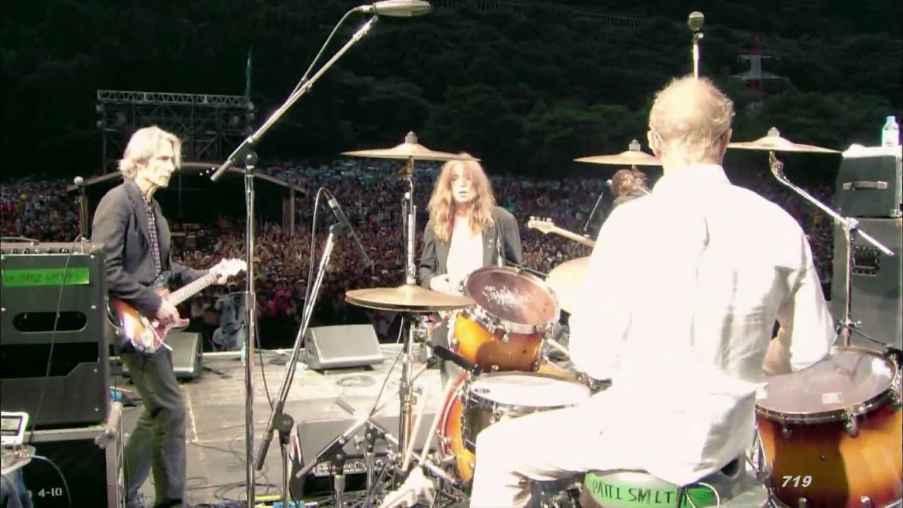 PATTI SMITH (Live '09) YouTube