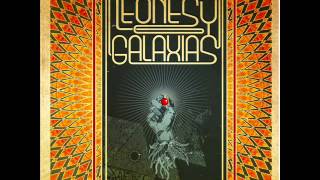 Video thumbnail of "LEONES & GALAXIAS. VUELA"