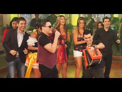 Portada's Música: Pegaíto, Suavecito (Elvis Crespo)