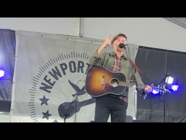 Billy Bragg @ Newport Folk Festival - "There is Power in a Union"