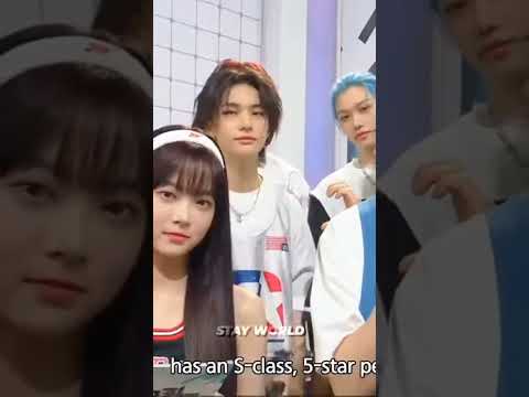Феликс и Хёджин из Stray kids. Видео моё! Многие сказали что они не разговаривают.