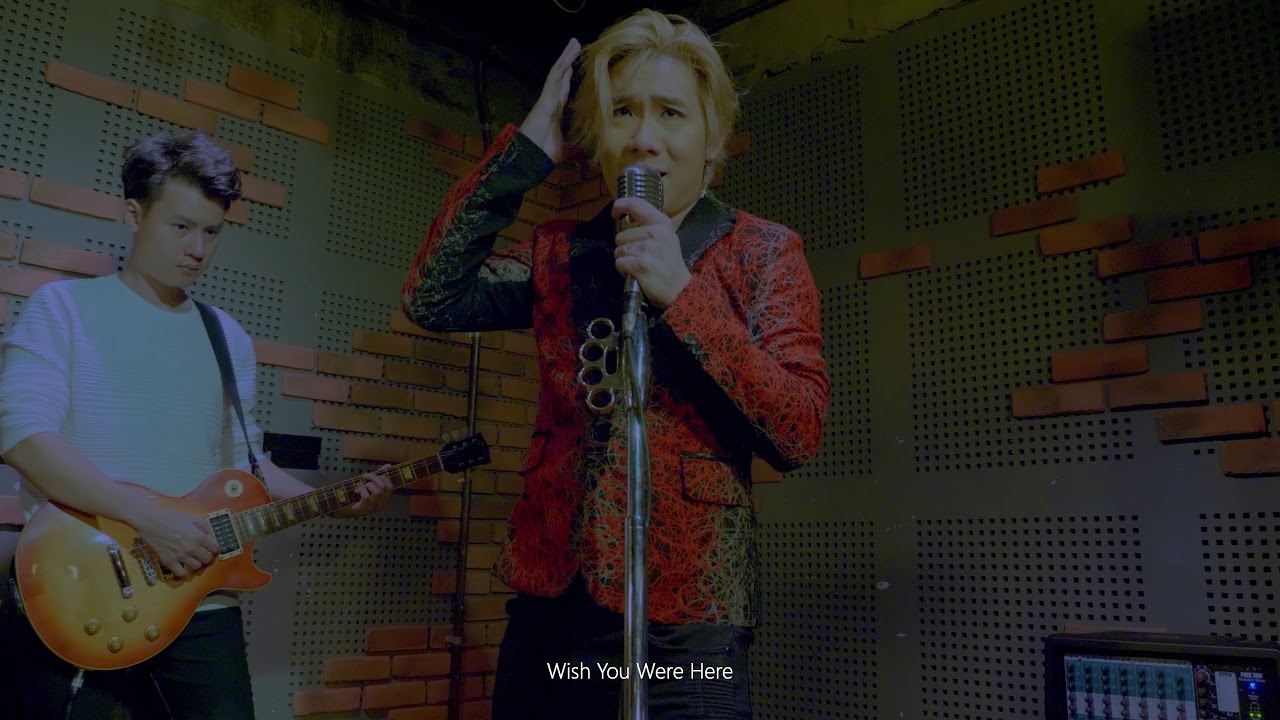YouTubeで向华 Aaron - 但愿有你 Wish You Were Here [Music Video]を視聴