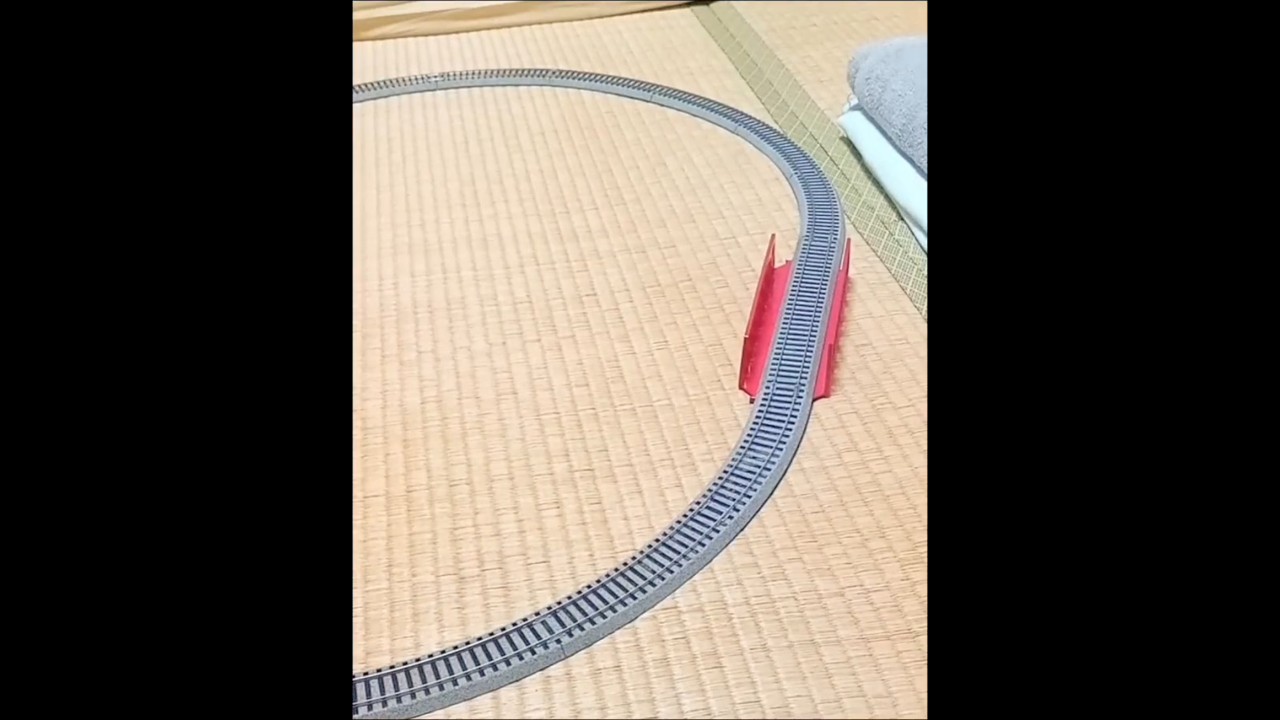 あの〜みせはも〜お、想い出だけど〜♫ 