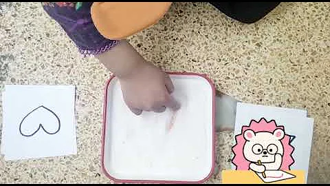 Salt tray writing/drawing activity | Preschool activities