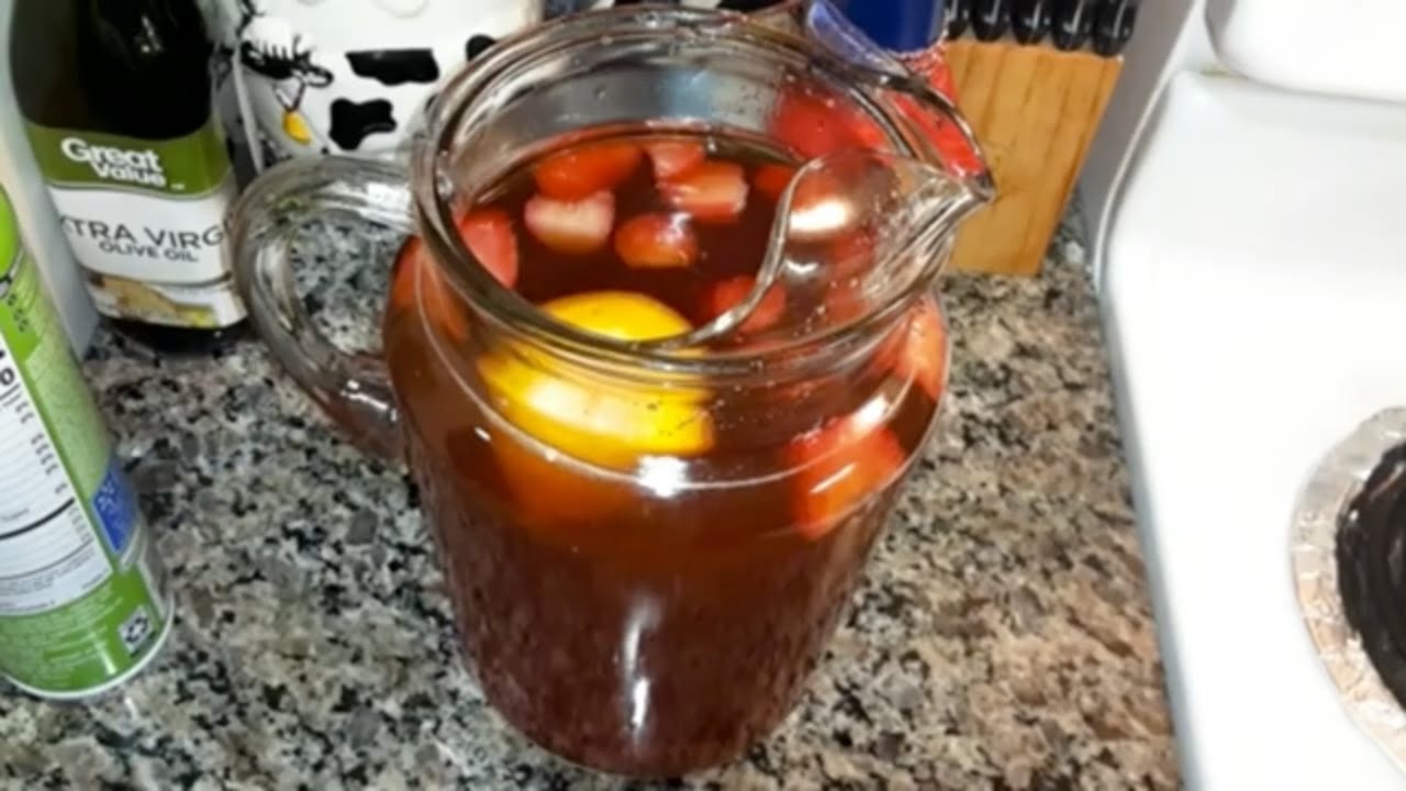 Southern Strawberry Sweet Tea