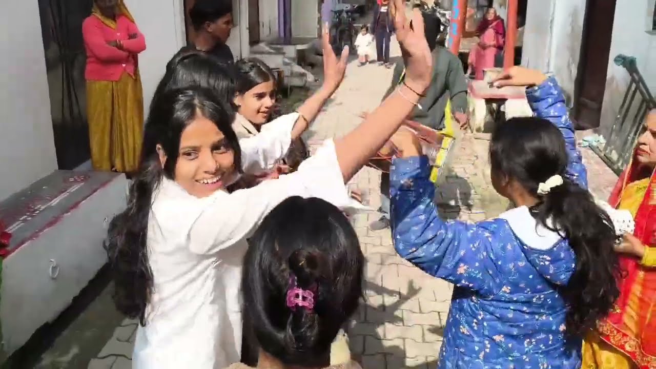 आज हम सब ने मनाई तेल रसम 