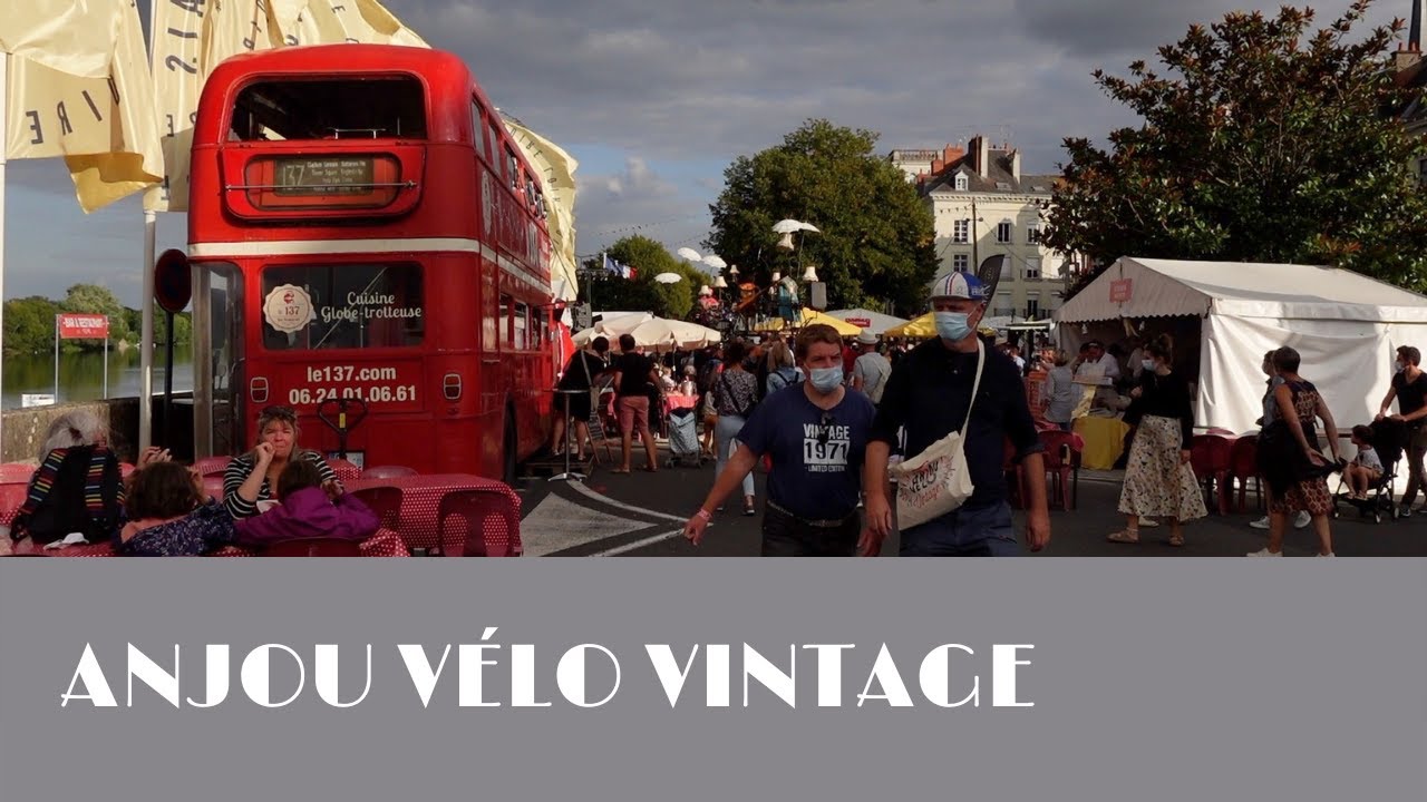 Anjou Vélo Vintage 2021 : ambiance dans le village