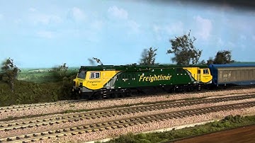 Class 70 with custom DCC sound - demonstration including APU & skipfire mode