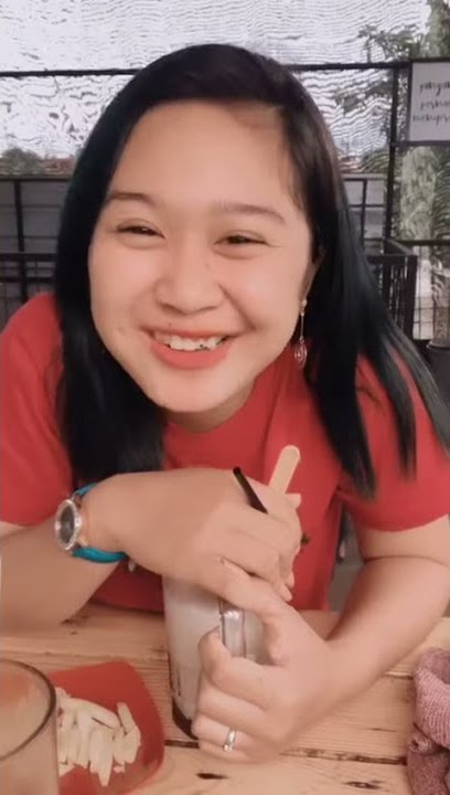 'Story Wa' Cewek Cantik Manis Lagi Makan Bubur