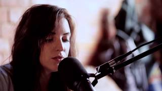Meadowlark - Ive Got You   Barn on the Farm Sessions