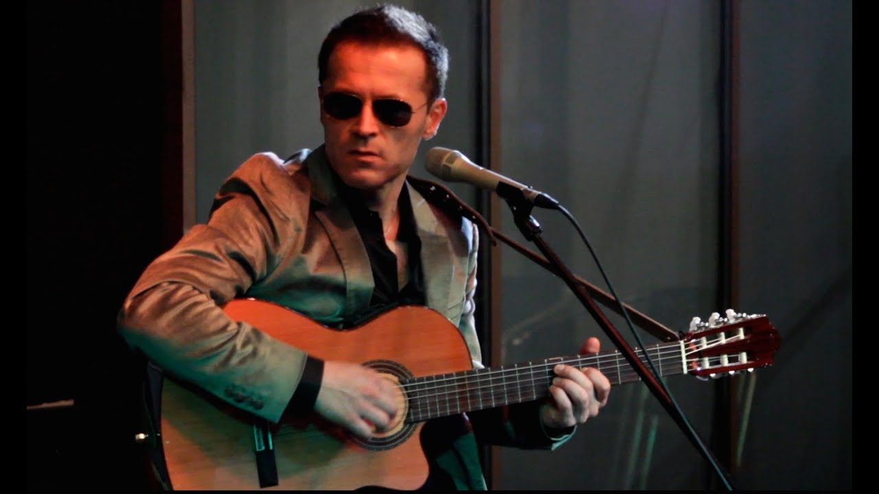 Tive Razão - (Live Cover) at Copacabana | by Serge Nikol & Etric Lyons