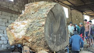 Annoying many people! The most difficult and dangerous is sawing for giant circle tables