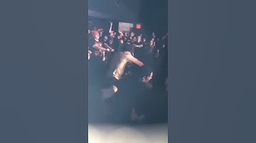 Mosh pit!