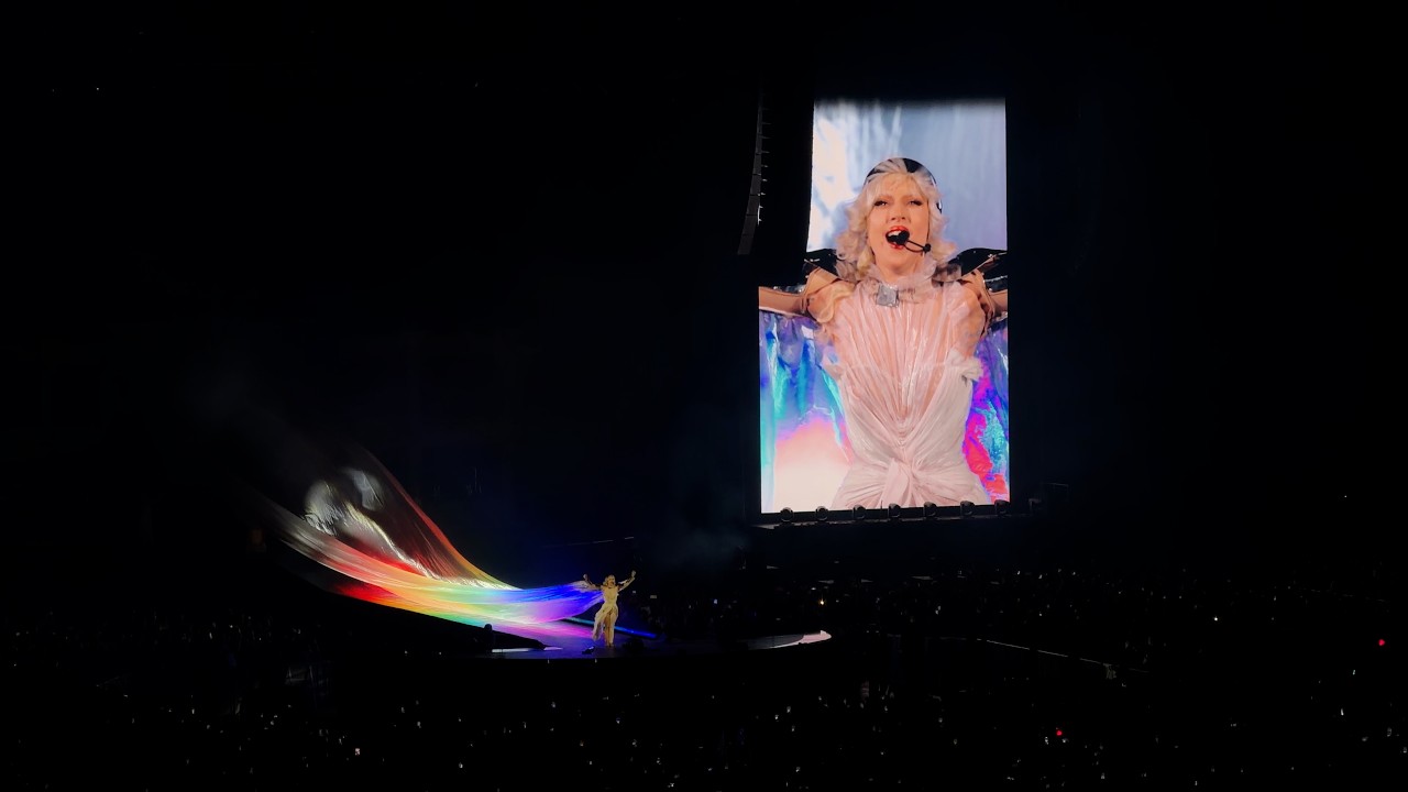 Paparazzi  - Lady Gaga Mayhem Ball Tour Tokyo - Night 1 | 2026.01.25