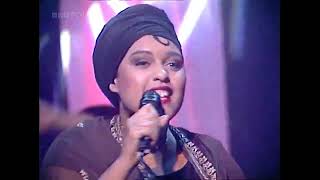 Urban Cookie Collective -  Feels Like Heaven   (Top Of The Pops)  HD