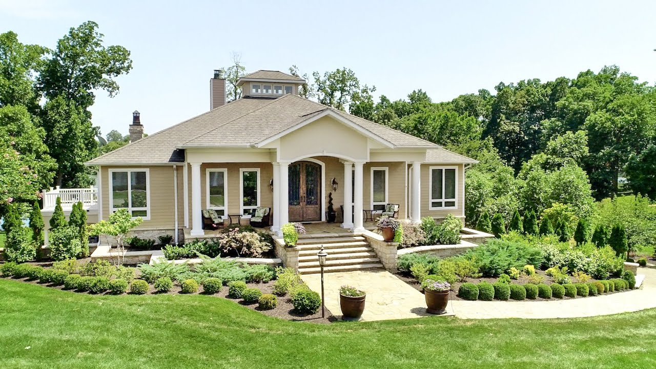 AMAZING WATERFRONT home in Grand Rivers KY! YouTube