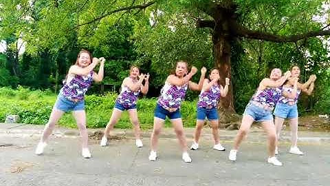 Thumbnail of LA BOMBA X TRALALELO TRALALA X DAME UN GRRR I DANCE FITNESS I SOLID LADIES CREW