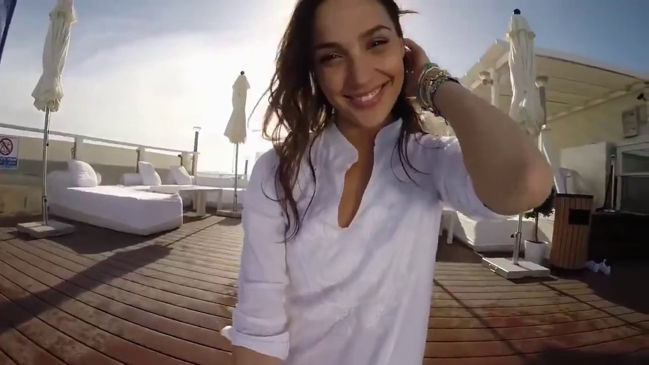 Gal Gadot Castro Commercial Stunning Beautiful Hd Youtube 10,895,713 likes · 31,722 talking about this. gal gadot castro commercial stunning beautiful hd