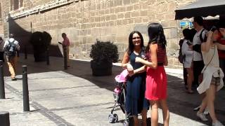 1 Paseando con Sol en Toledo España