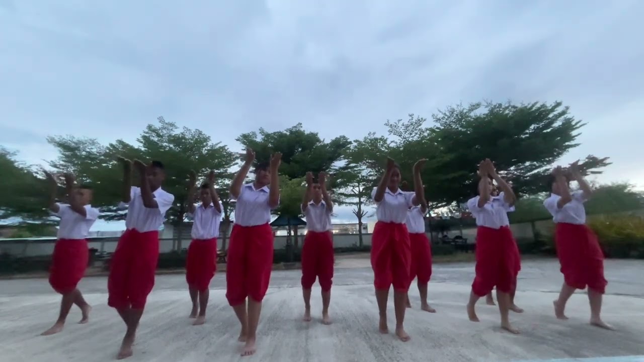 โครงงานนาฏศิลป์สร้างสรรค์   จินตลีลาประกอบ เพลง รจนา