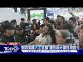 警棍狂揍! 援助加薩人士返國 遭西班牙警拖地毆打｜TVBS新聞 @TVBSNEWS01