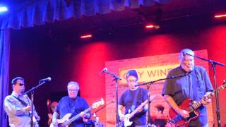 Los Lobos West LA Fade Away Dec 19 2014 City Winery Chicago nunupics.com